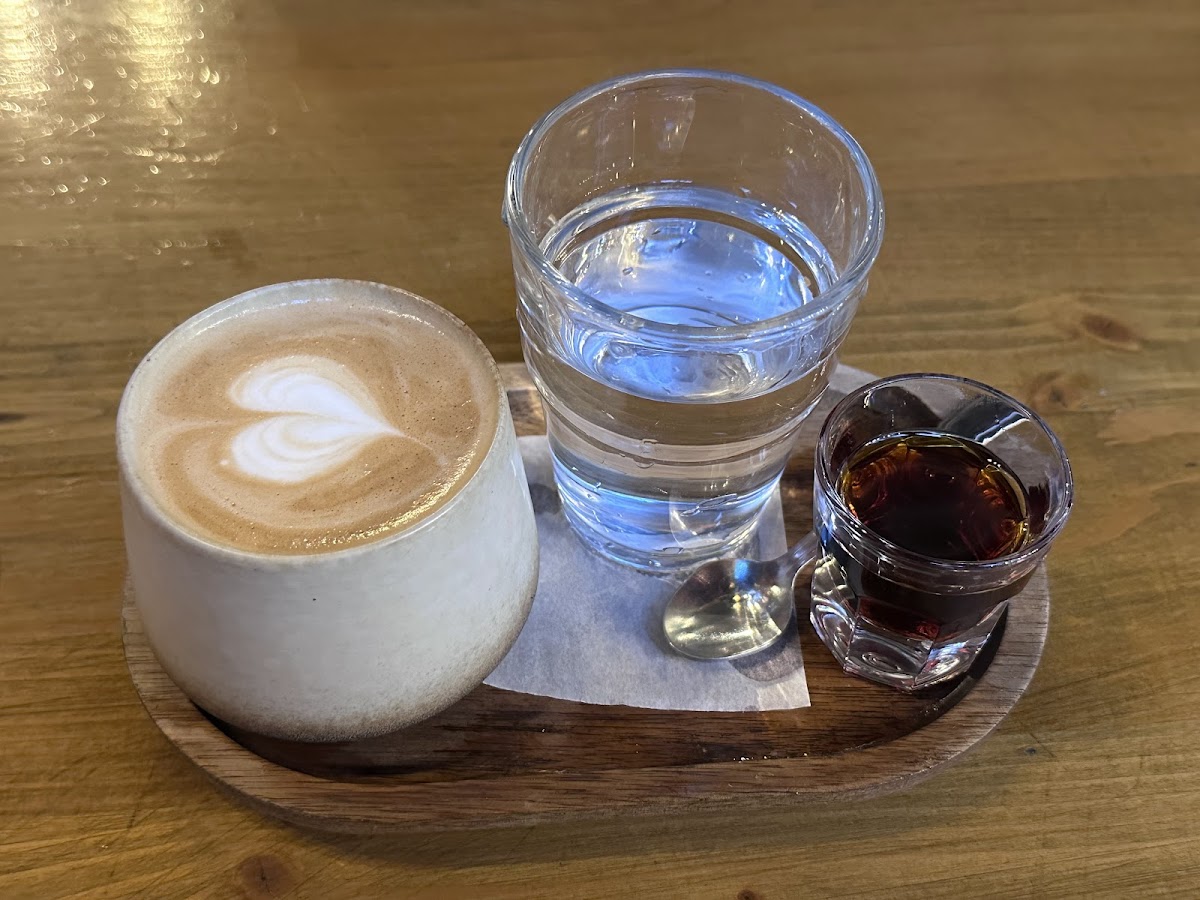 FORMA Coffee Shop & Art Gallery